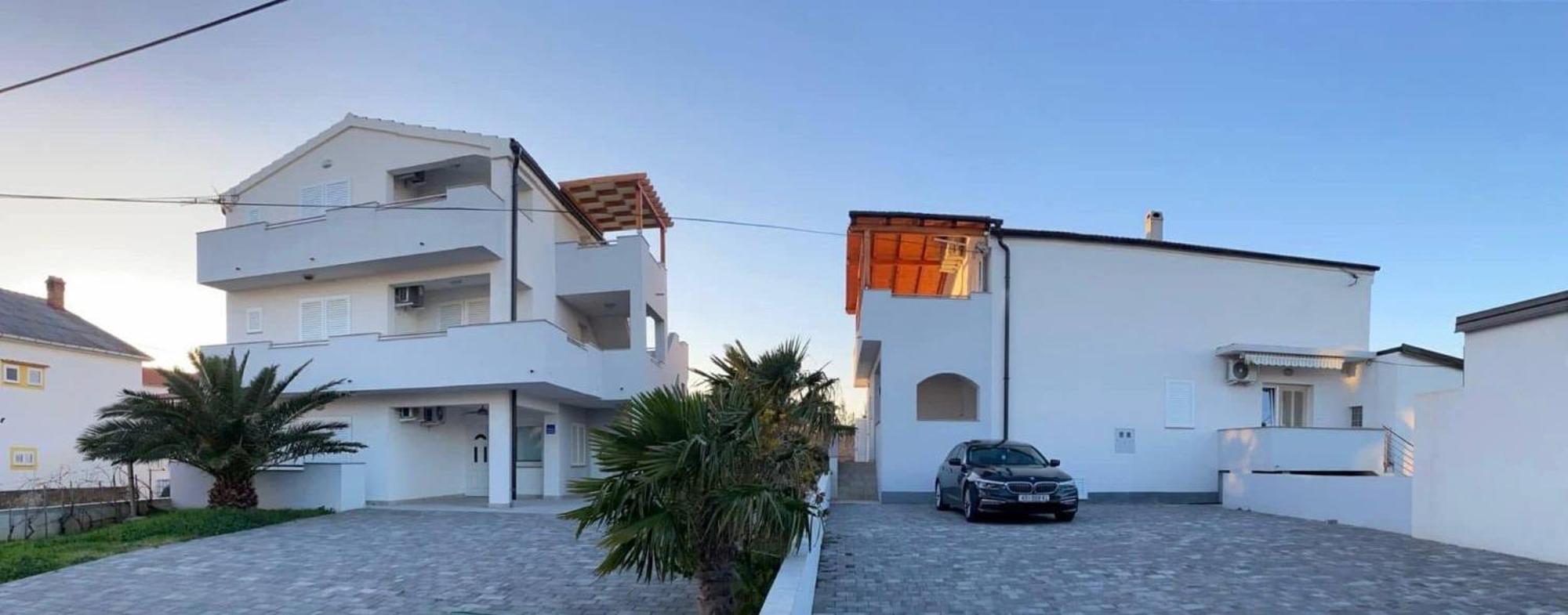 Apartmani Lovrencic Vrsi Exterior photo