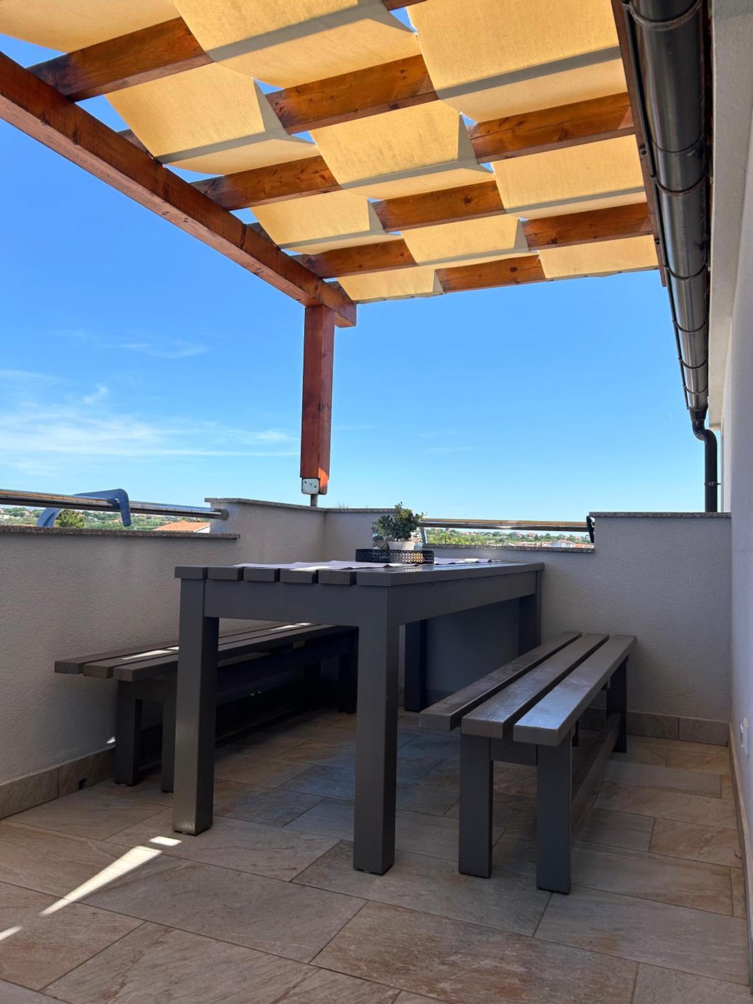 Apartmani Lovrencic Vrsi Exterior photo