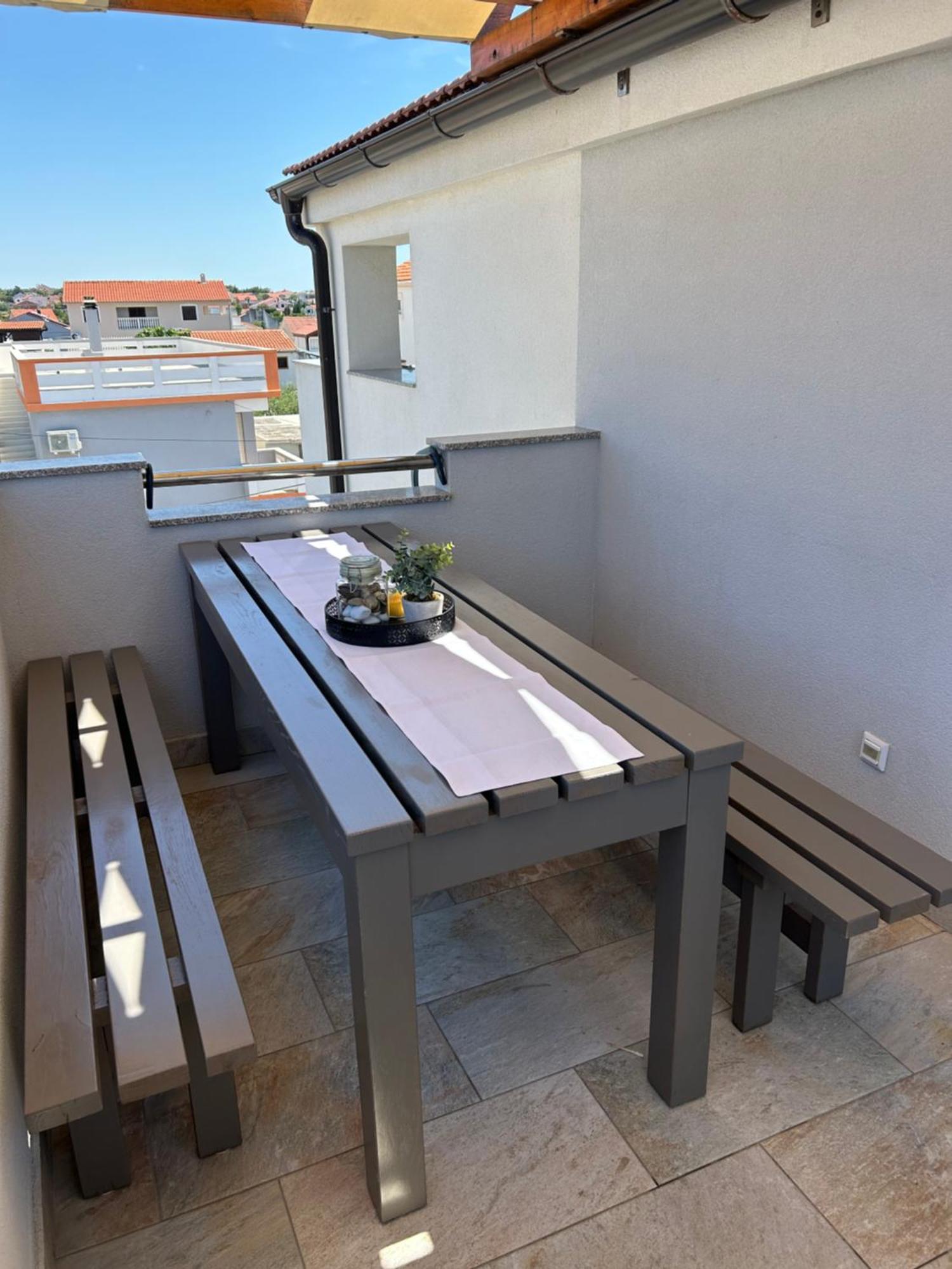 Apartmani Lovrencic Vrsi Exterior photo
