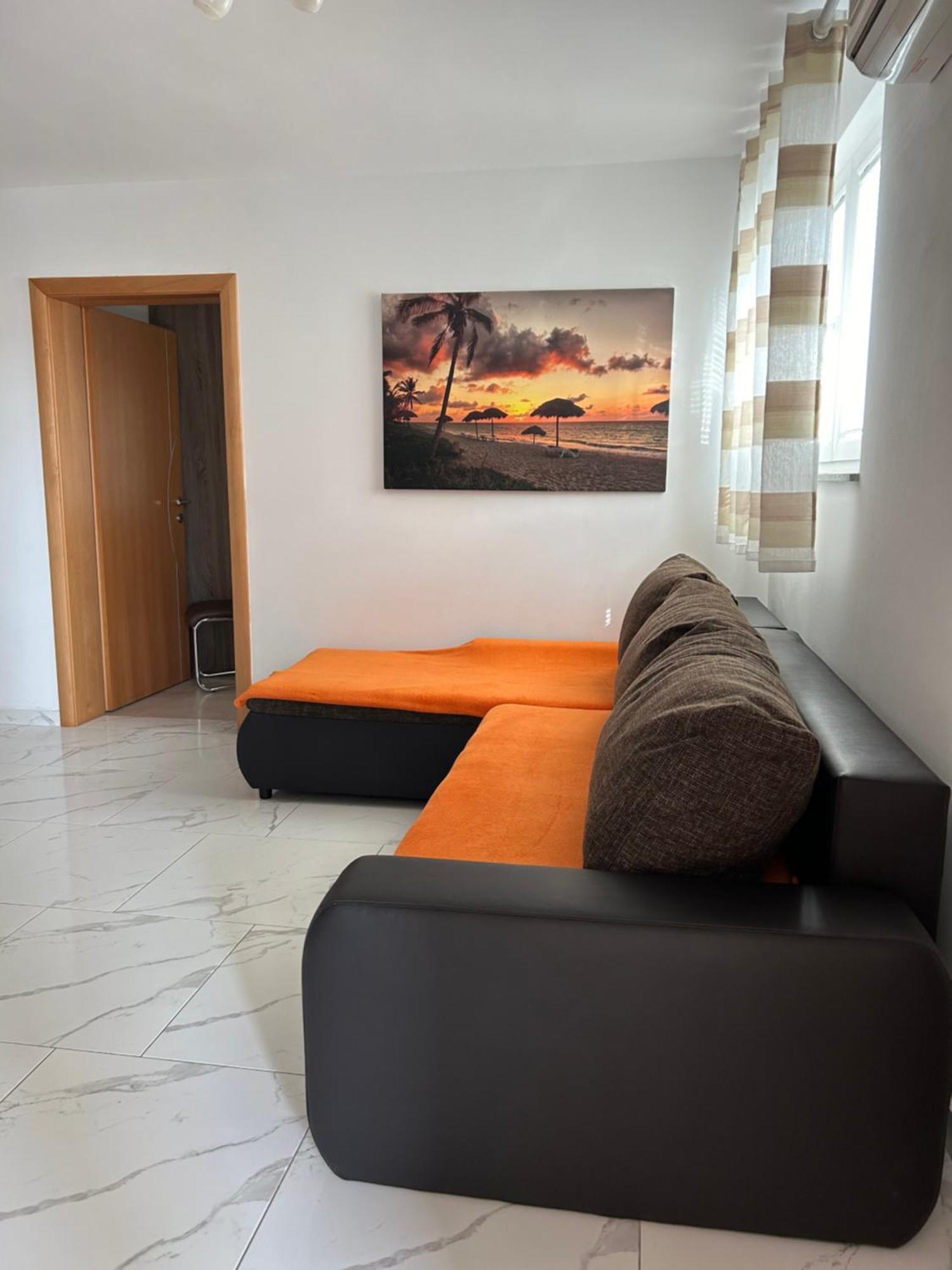 Apartmani Lovrencic Vrsi Exterior photo